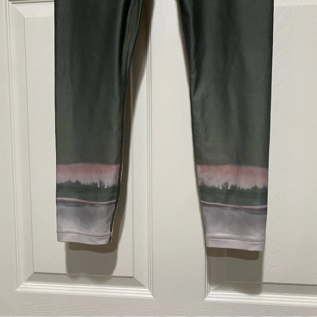Athleta Elation Ultra High Rise 7/8 Legging Green Abstract Medium - Image 2