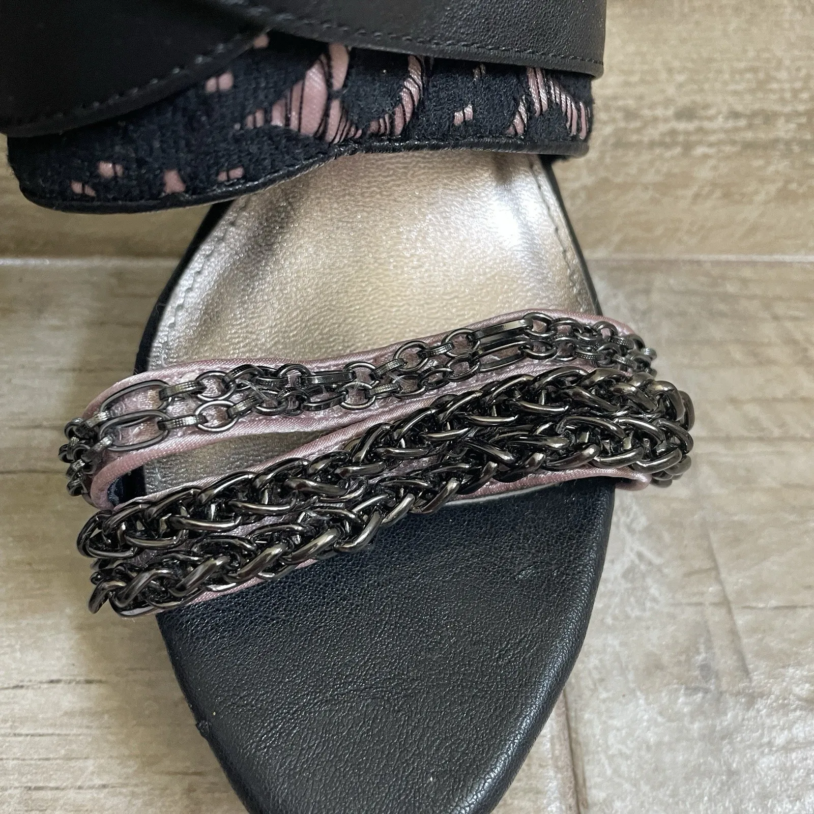 BKE Sole Black Pink Lace Chain Detail Stiletto Heel Sandals Women sz 7 Punk Goth - Image 5