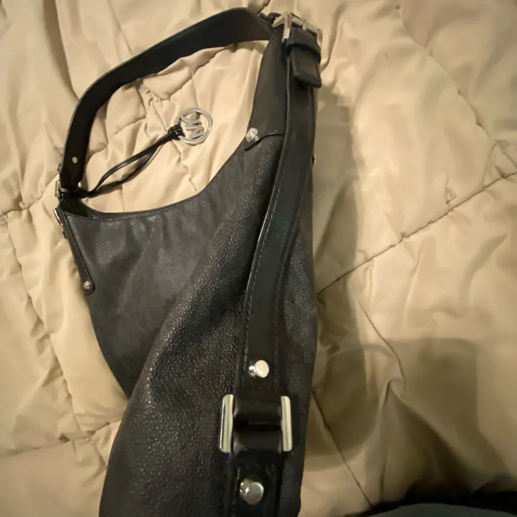 Michael Kors Black Shoulder Bag - Image 5