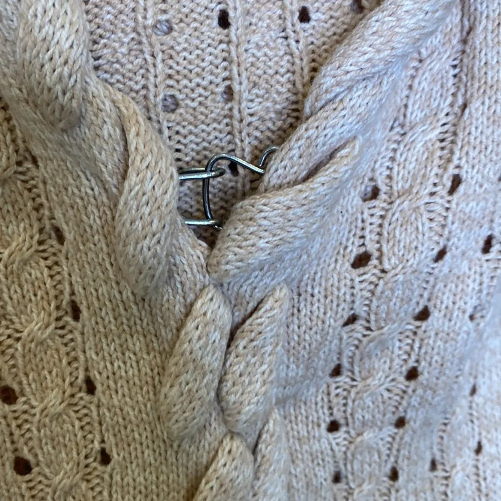 Dkny Beige Cable Knit V-Neck Hooded Sweatshirt EUC Sz Sm Cotton Pullover - Image 3