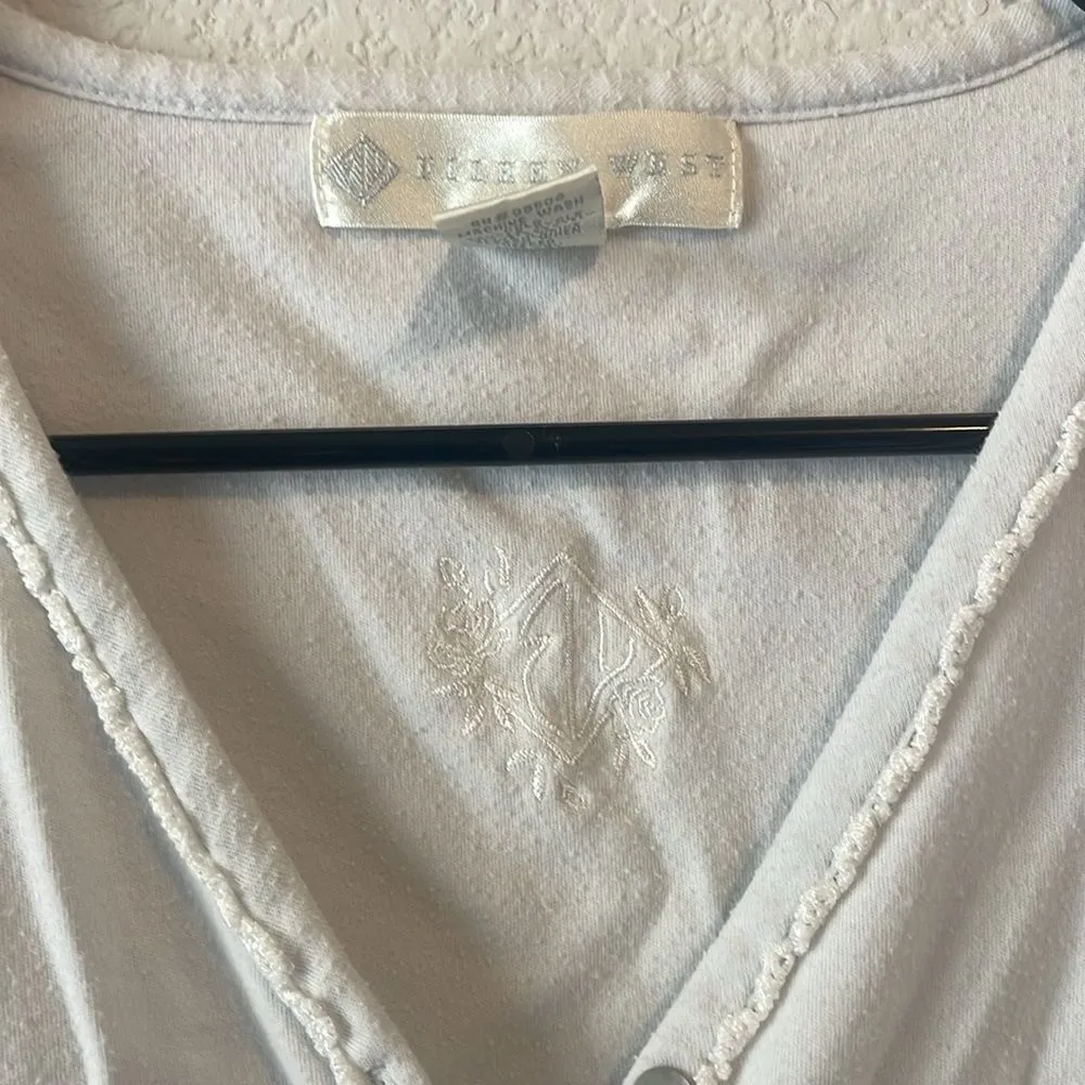 Eileen West size Large night shirt - Image 2