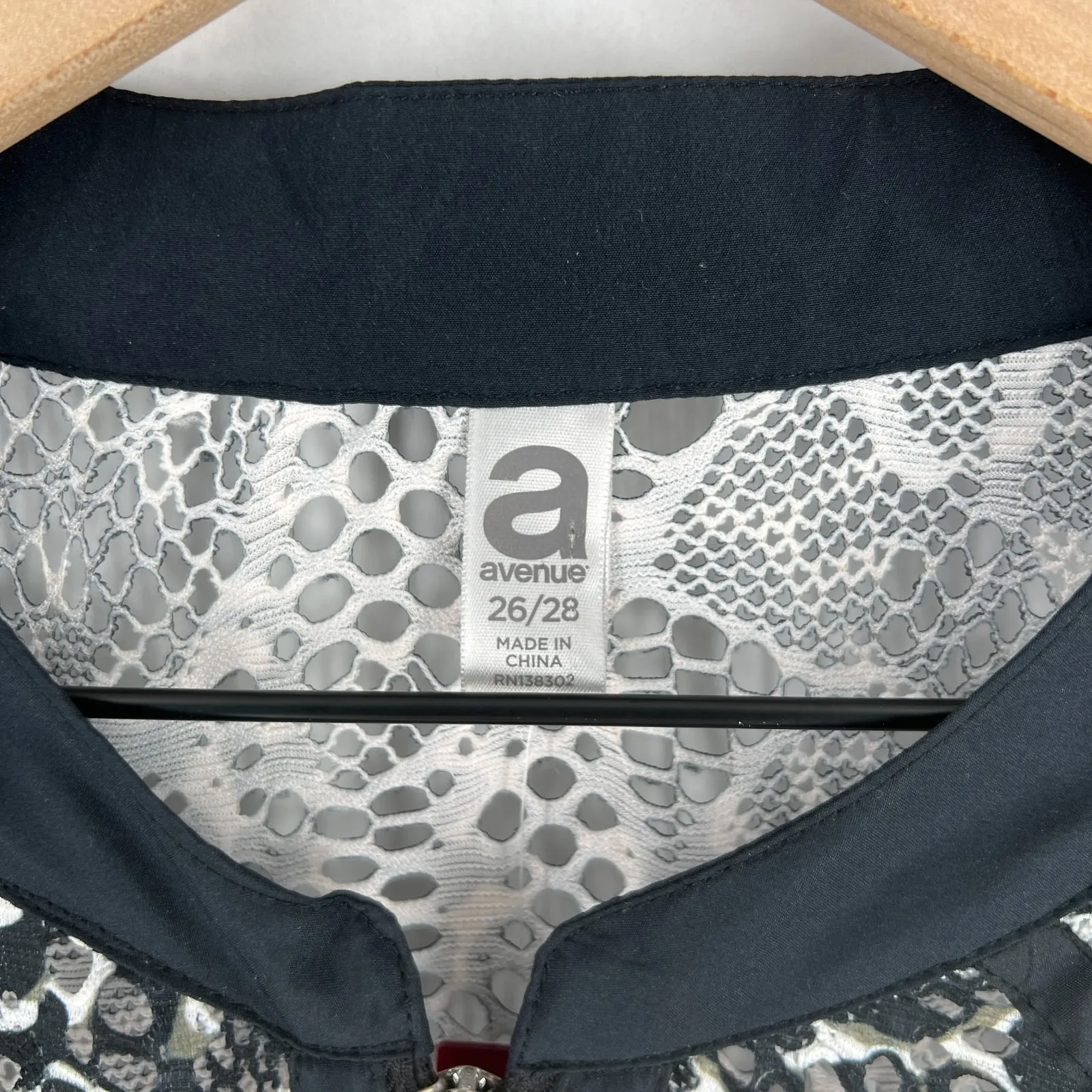 Avenue Sheer Bomber Jacket Womens 26/28 (3X) Black White Leopard Print Full Zip - Image 3