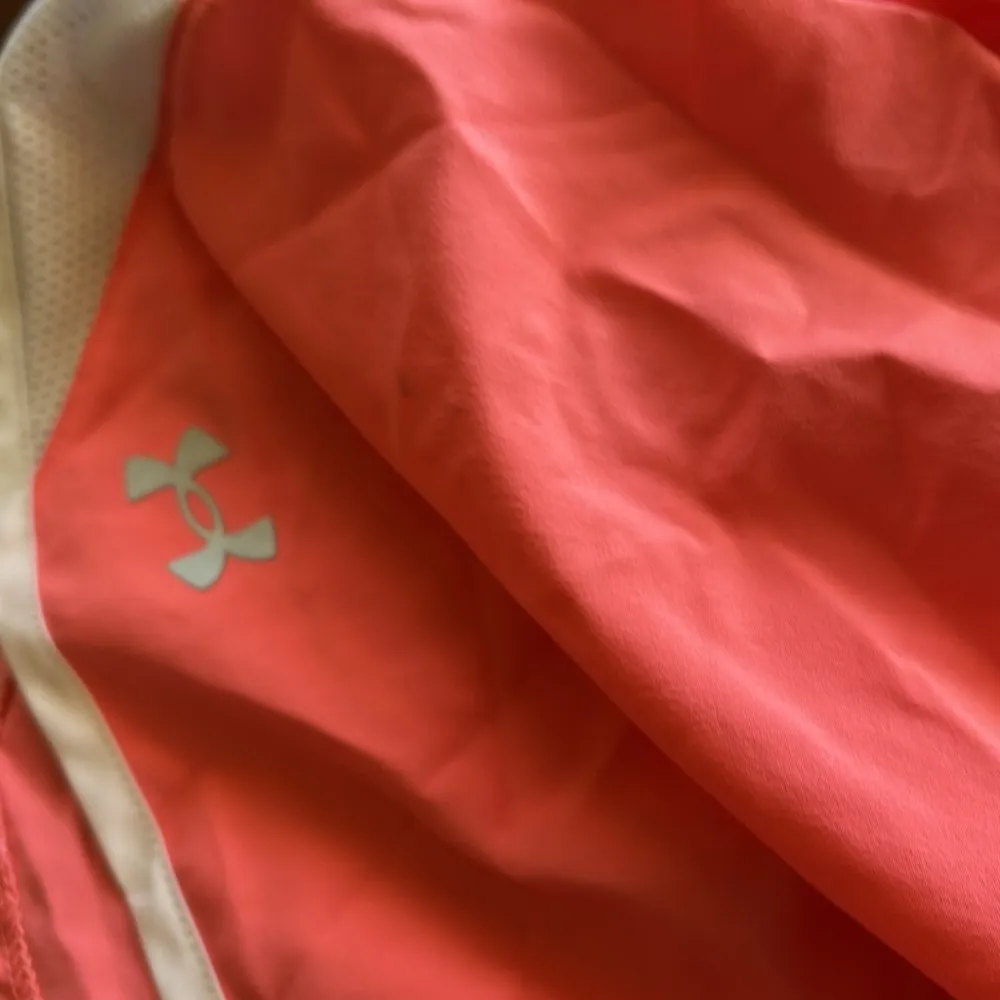 Athletic shorts in size XL • - Image 5