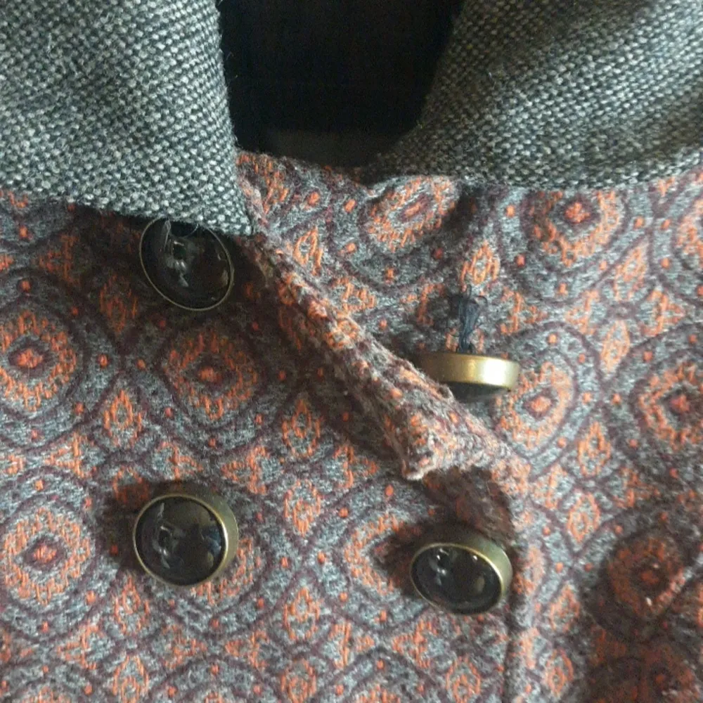 Knitted Dove Wool Blend Belted Double Breasted Coat Multicolored Pattern - Image 4