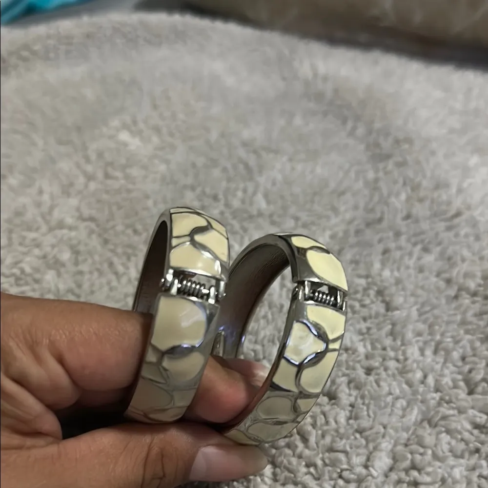 Cream and Silver Heart Bangles - Image 4