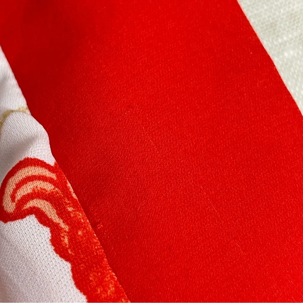 Lulumari Crop Top Floral Short Sleeves Deep V-Neck Size Medium Women Tile Print - Image 10