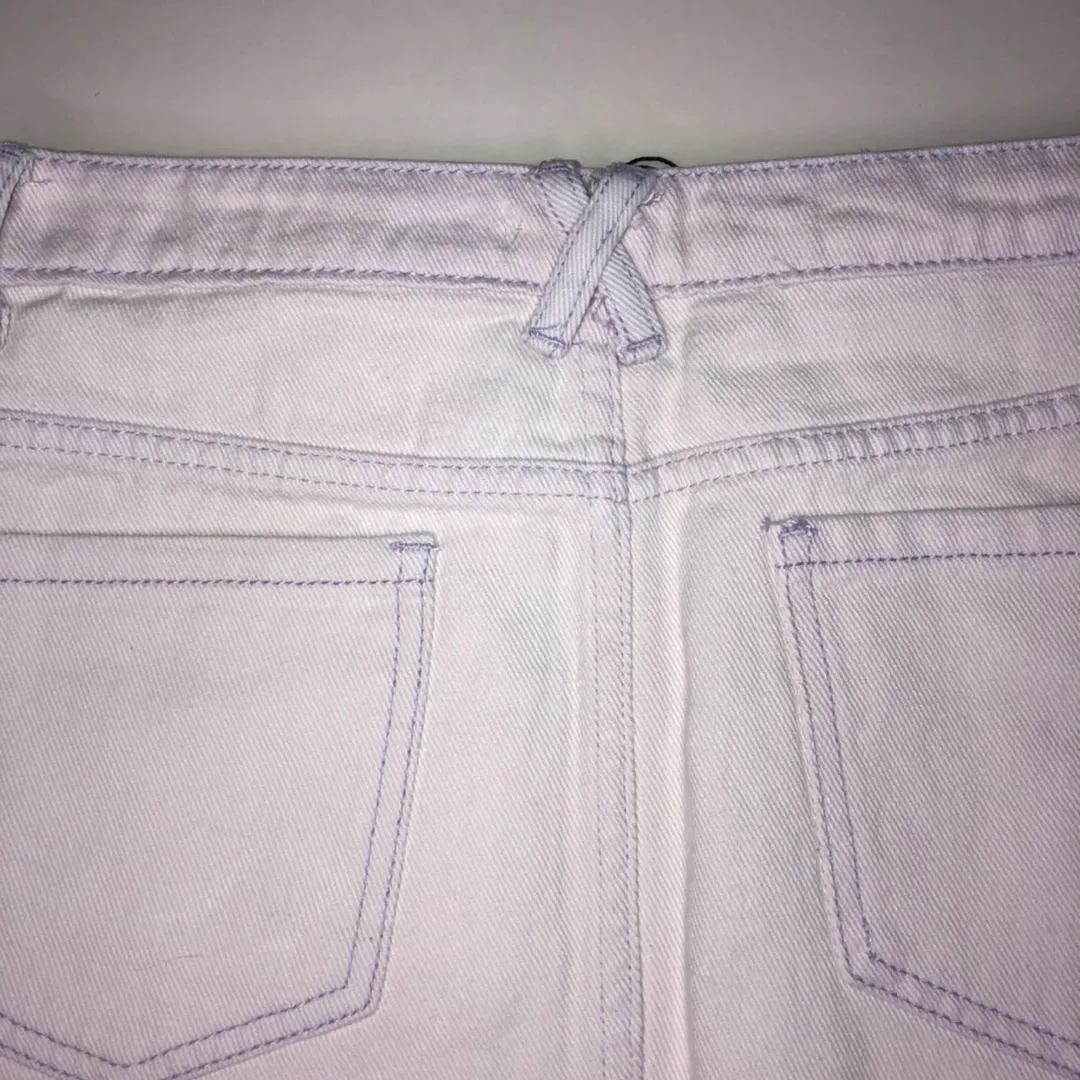 Boutique White Denim Skirt - Image 3