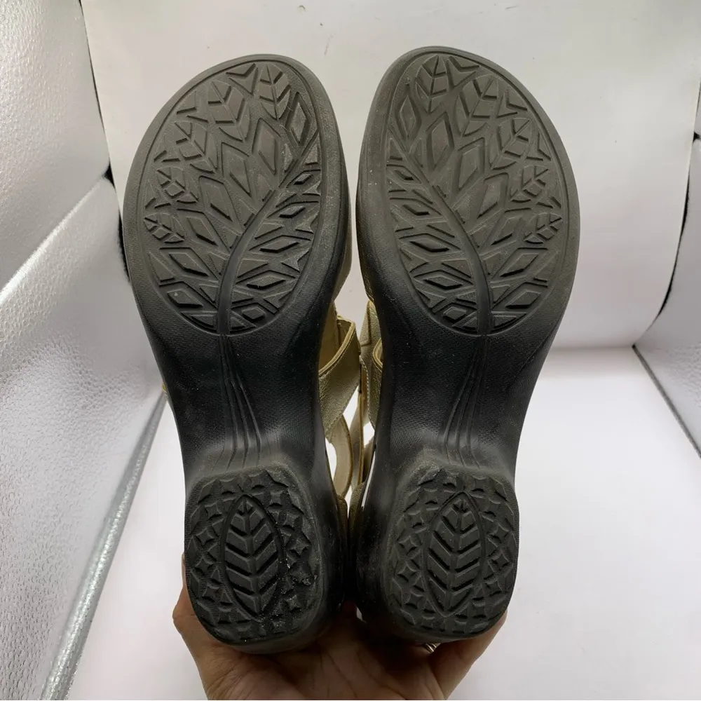 Jambu Women's Jbu Coco Encore Synthetic Memory Foam Insole Wedge Sandal 9M Gold - Image 9