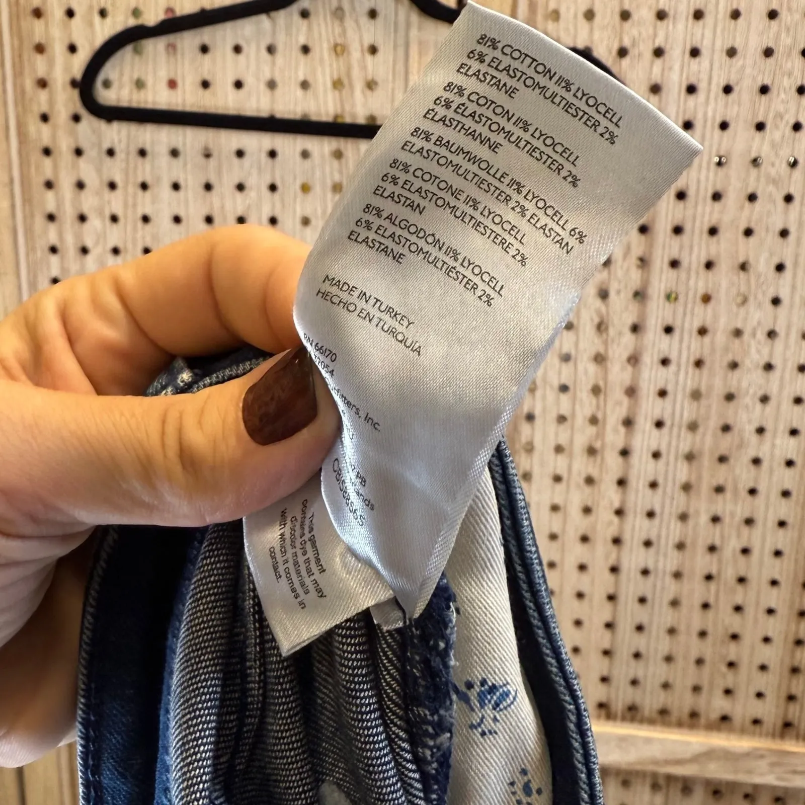 Pilcro Jeans‎ 34 Tall Bootcut Denim Dark Wash Made in Turkey - Image 4