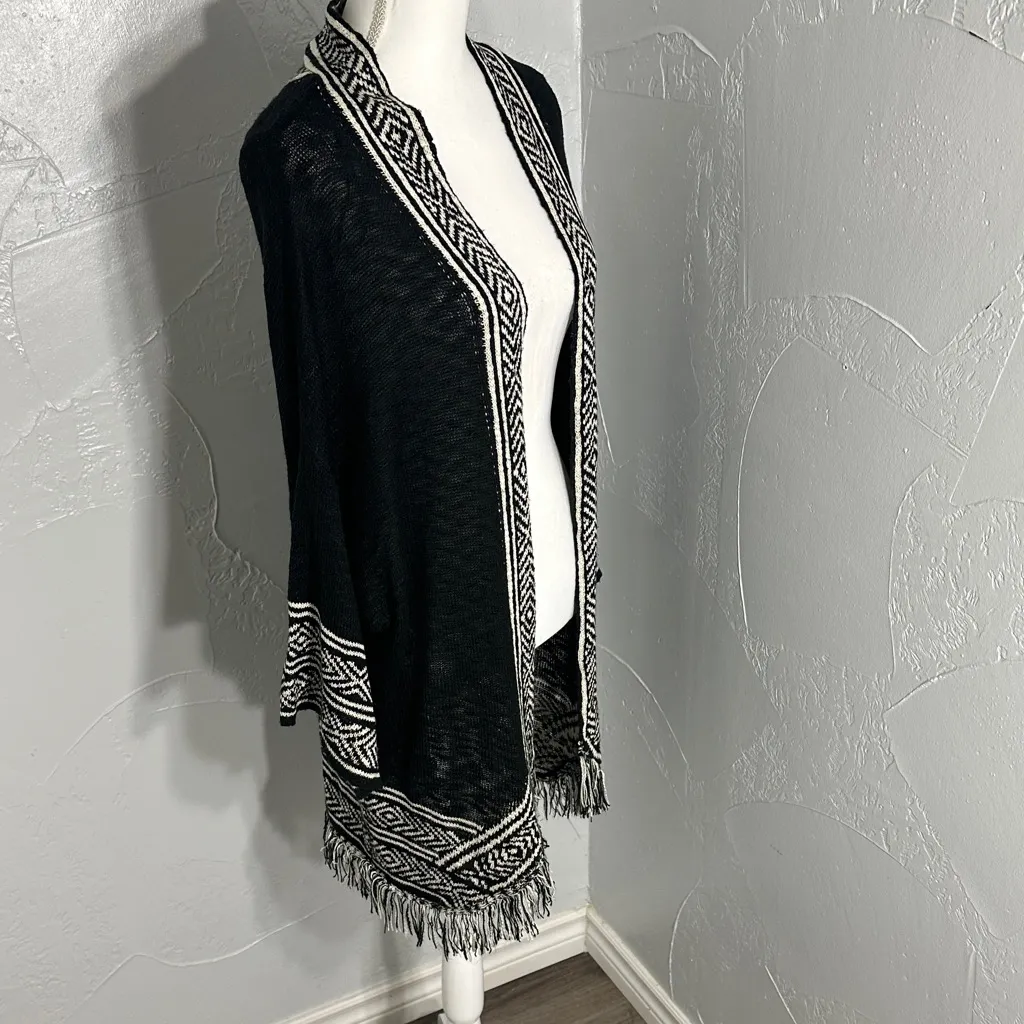 Ellison Black and White Fringe Cardigan - Image 4