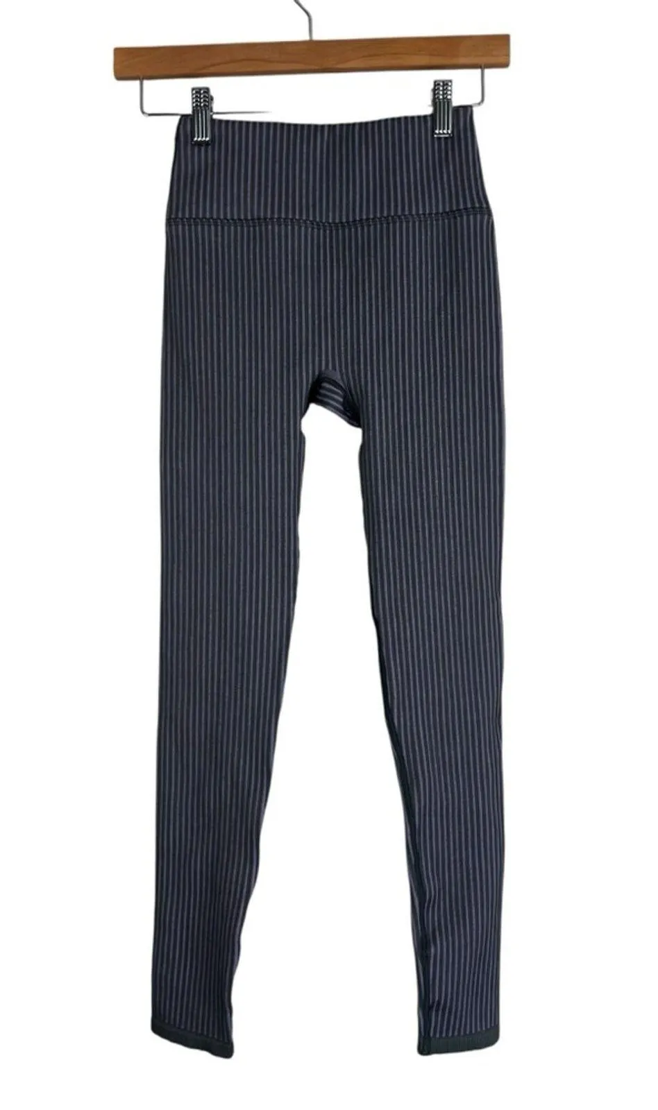 NWT Fabletics High Rise Seamless Rib Leggings Iron/Hazy Iris Womens S Athleisure - Image 5