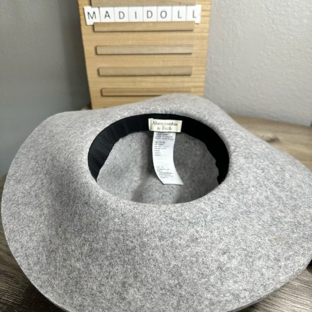 Abercrombie & Fitch Grey Wool Hat - Image 3