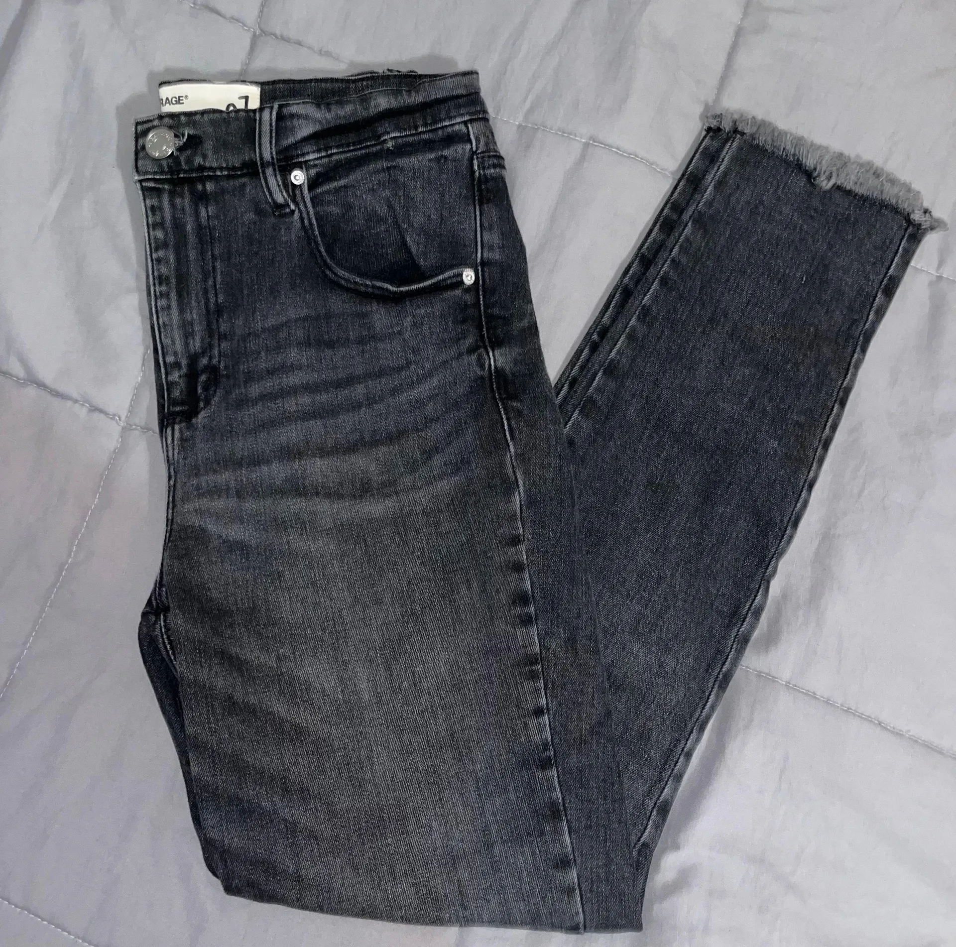 Hugh Waisted Jeans - Image 2