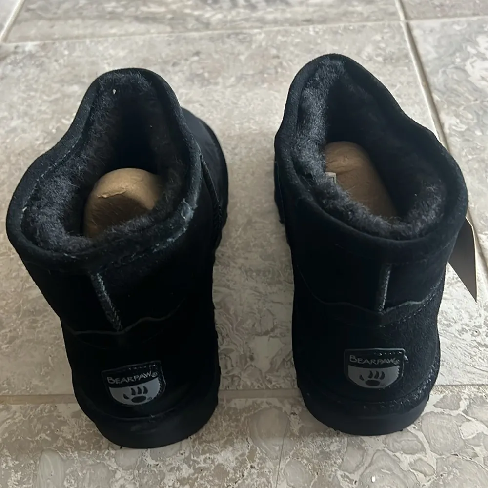 BearPaw Alyssa Suede Ankle Boots in Black, NWT, Size 11 - Image 11