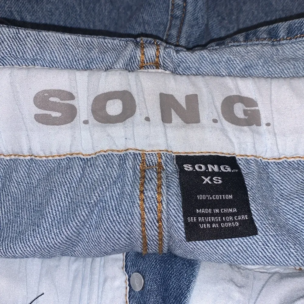 S.O.N.G. Blue elastic waist high waist jean shorts Size XS - Image 4