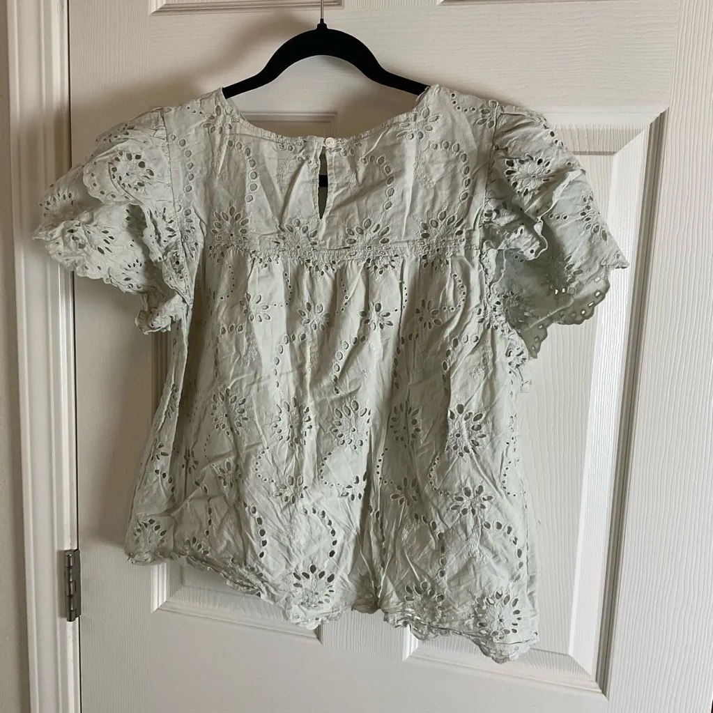 7 For All Mankind Eyelet Top size small - Image 9