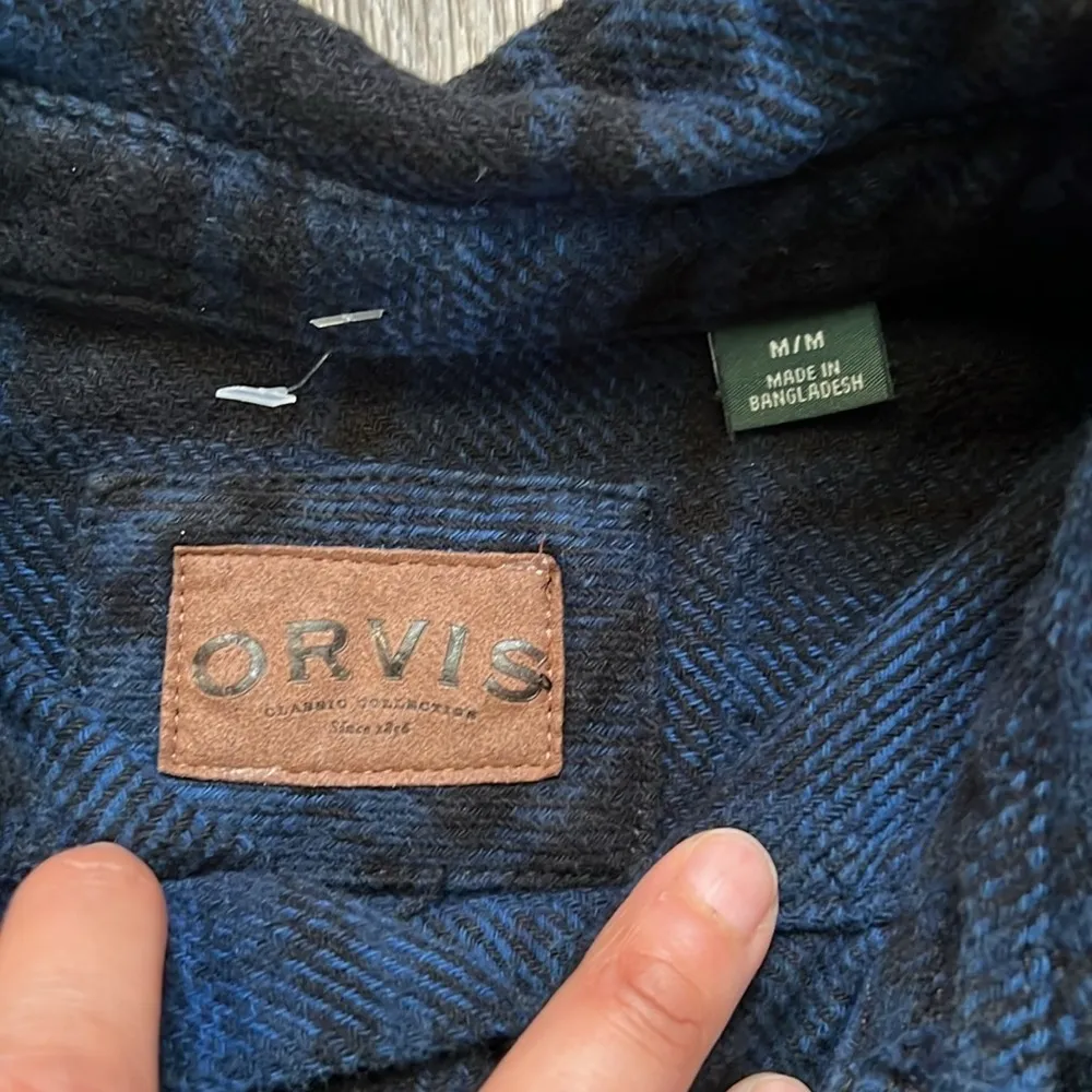 Orvis  Women’s Black Navy Plaid Button Down Flannel Jacket with Pockets Medium - Image 7