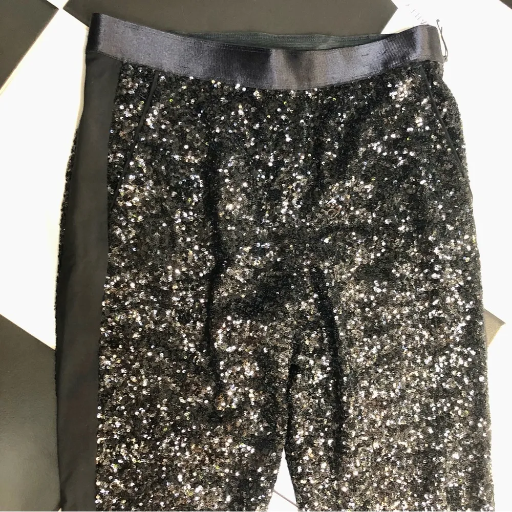 NWT Bailey 44 Coco Sequin Trousers Pants Sparkly Black Satin Ankle Crop Medium - Image 5