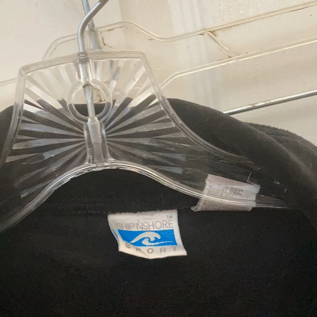 FINAL MARKDOWN Ship n shore velour blouse extra Large Black Size XL - Image 3