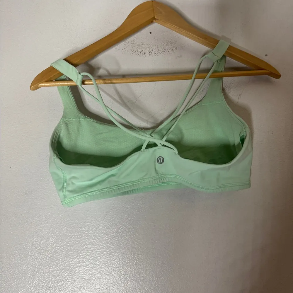 Lululemon Free To‎ He Bra Size 10 Green - Image 2
