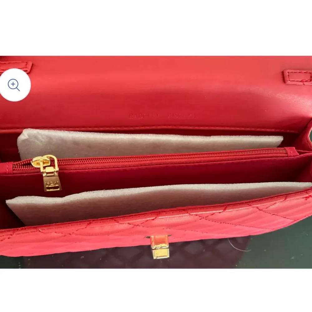 NWT Badgley Mischka Red Vegan Leather Diamond Quilting Crossbody Bag Clutch $129 - Image 9