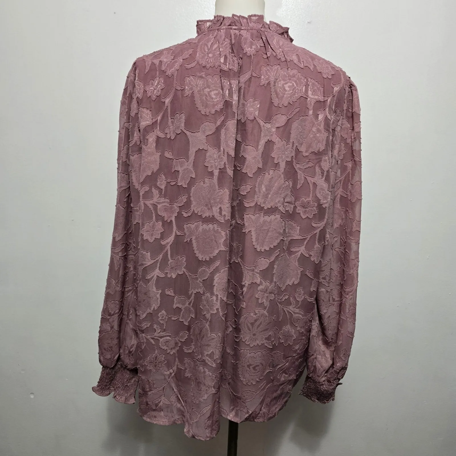 autres filles mauve floral burnout bishop sleeve mock neck blouse 1X Romantic Purple - Image 5