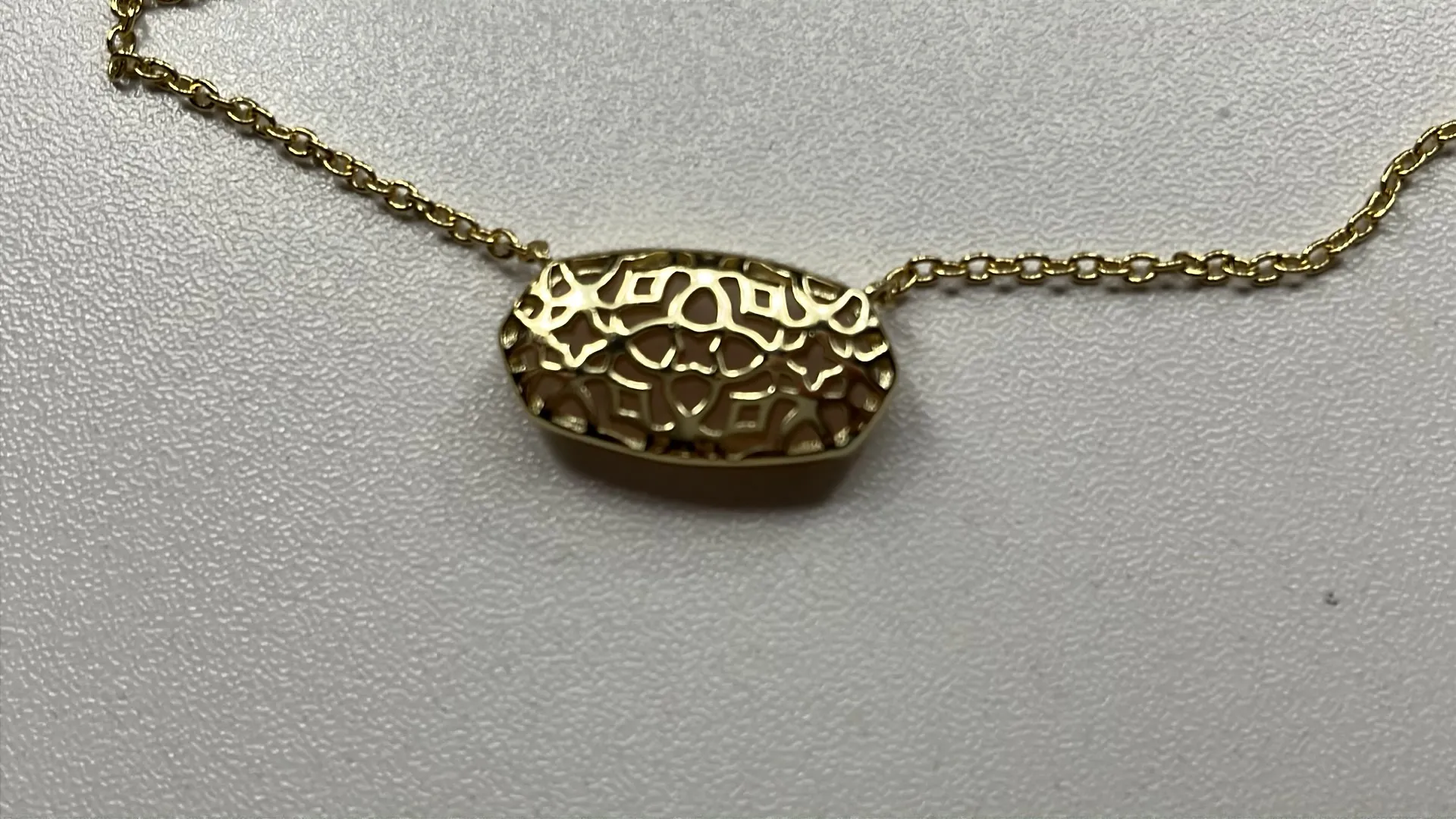 Kendra Scott  Necklace Elisa Gold - Image 3