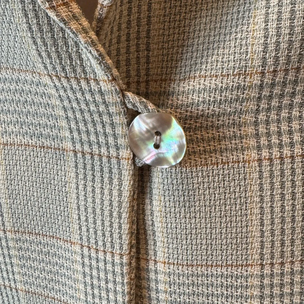 Joan & David Plaid Cream Tan Blazer Sz 6 Lana Wool Italian Single Button Jacket - Image 3