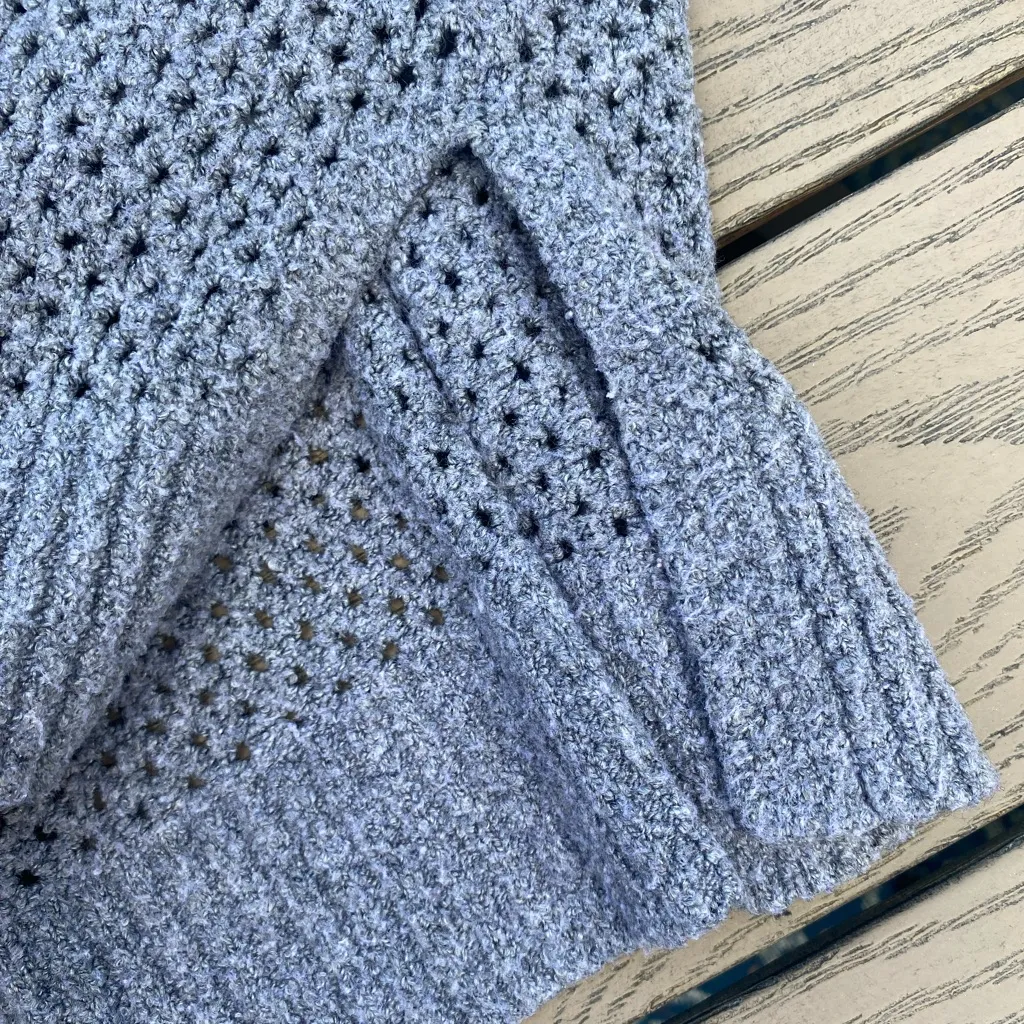 Aerie small grey chunky v neck sweater open knit cozy oversized - Image 8