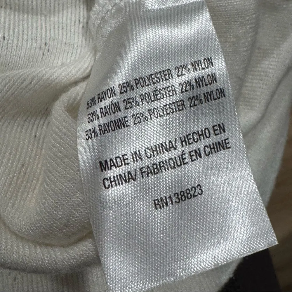 Cleo + Wolf White Floral Pocket Cropped Long Sleeve Shirt Women’s Small - Image 2