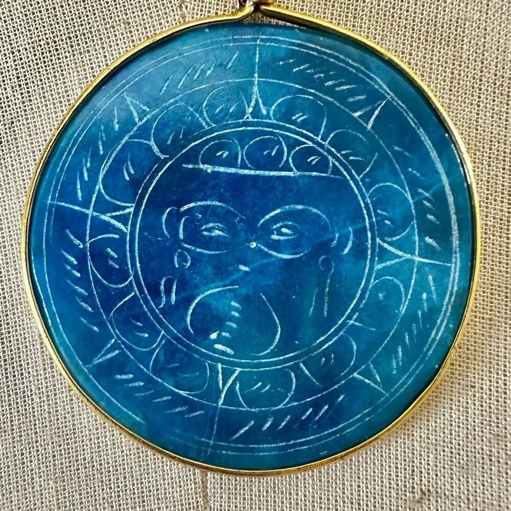 Vintage Carved AZTEC Sun Turquoise tone AGATE Stone Beaded Pendant Necklace Blue - Image 9