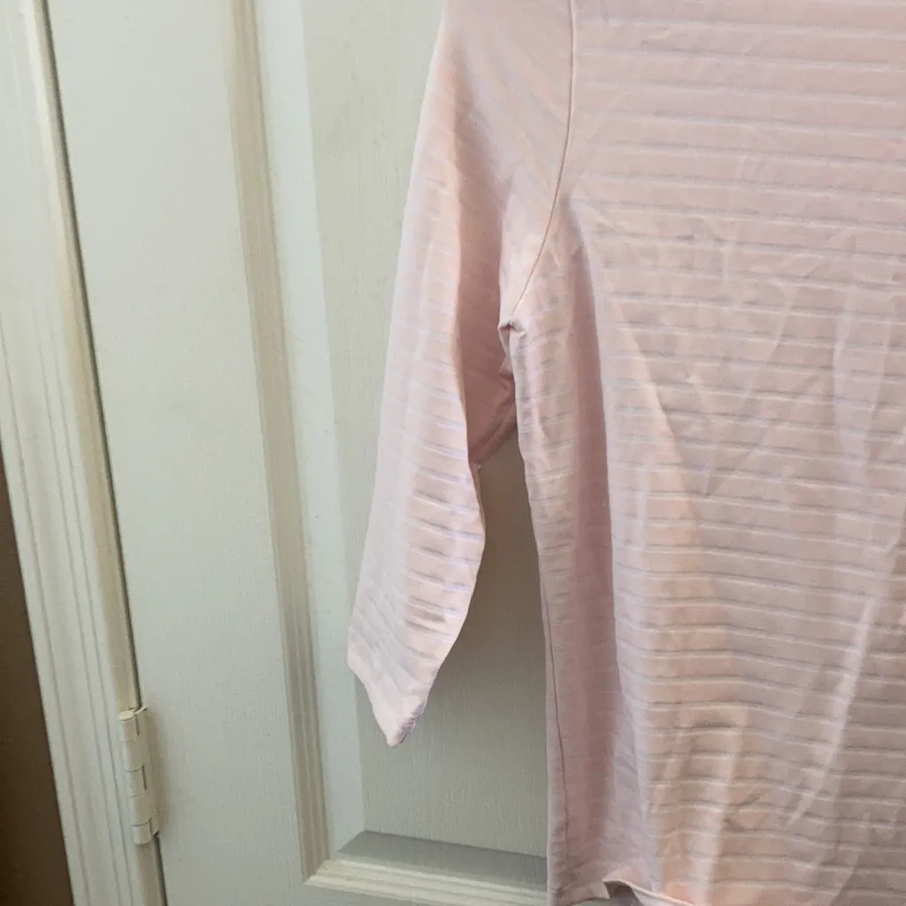 FINAL MARKDOWN Liz Claiborne top small petite - Image 2