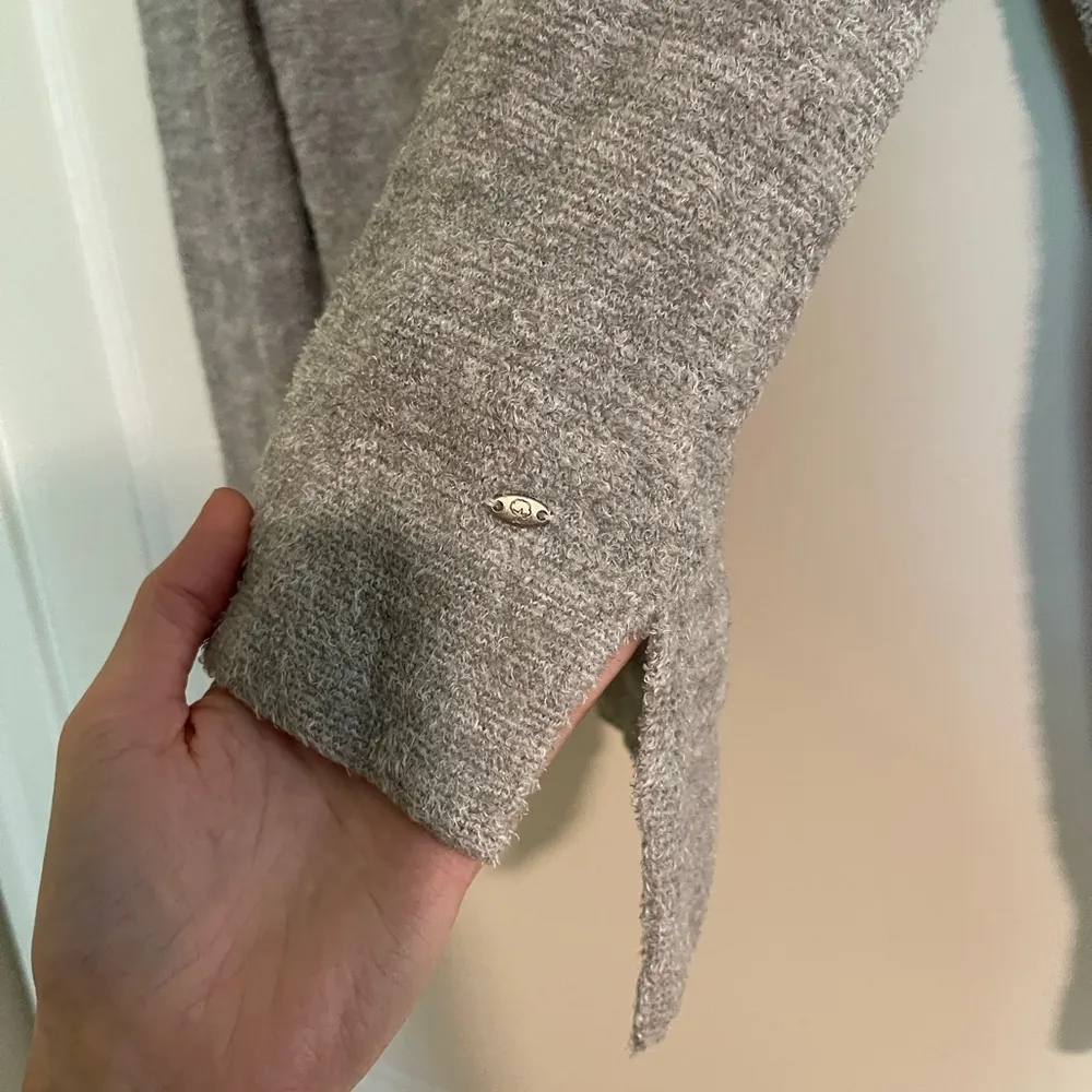 Grey Southern Shirt fleece sweater - Image 4