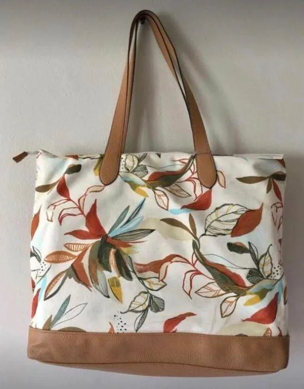 Tropical Print Tote Tan - Image 2