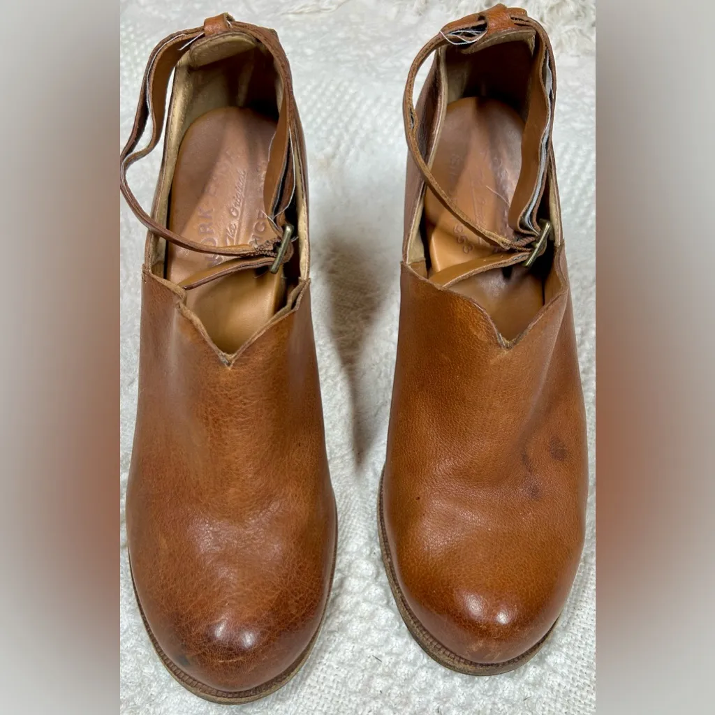 Kork-Ease Size 7.5 Paulette Ankle Strap Brown Leather Pumps - Image 3