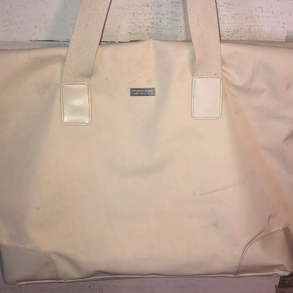 Burberry Frangances Overnight Bag large Burberry bag cream tan color pla…​ - Image 7
