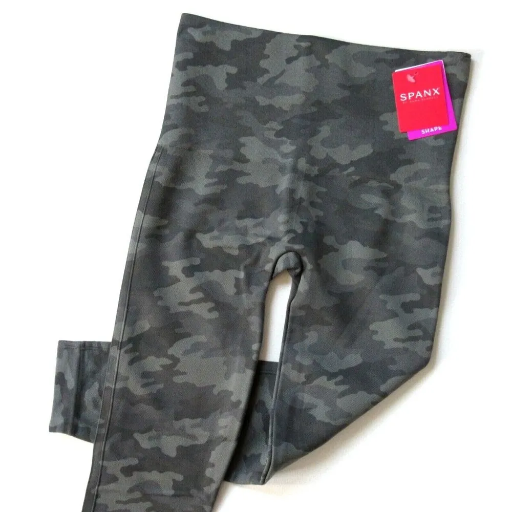 NWT SPANX Look at Me Now Seamless Cropped Leggings in Sage Camo Sz M 6-8 - Image 2