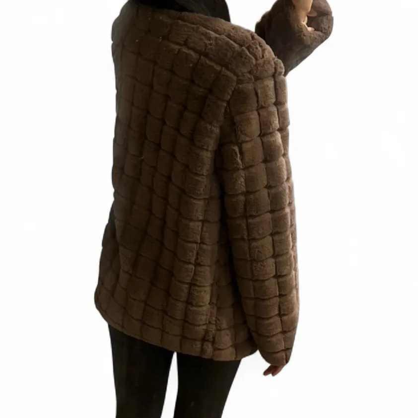 Chocolate Brown Faux Fur Grid Coat – Soft Plush Jacket, Size XS, Elegant & Cozy - Image 4