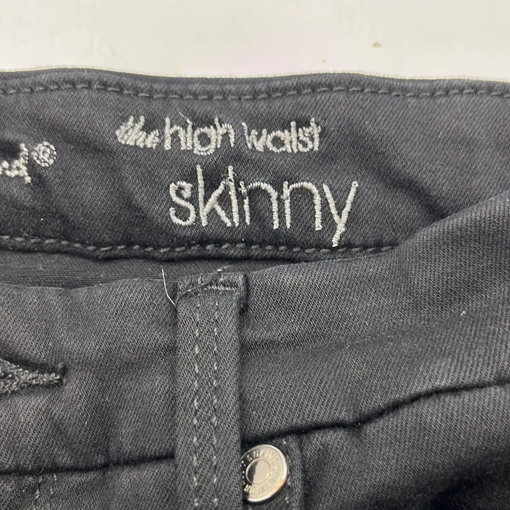 7 For All Mankind The High Waist Skinny Size 26 - Image 9