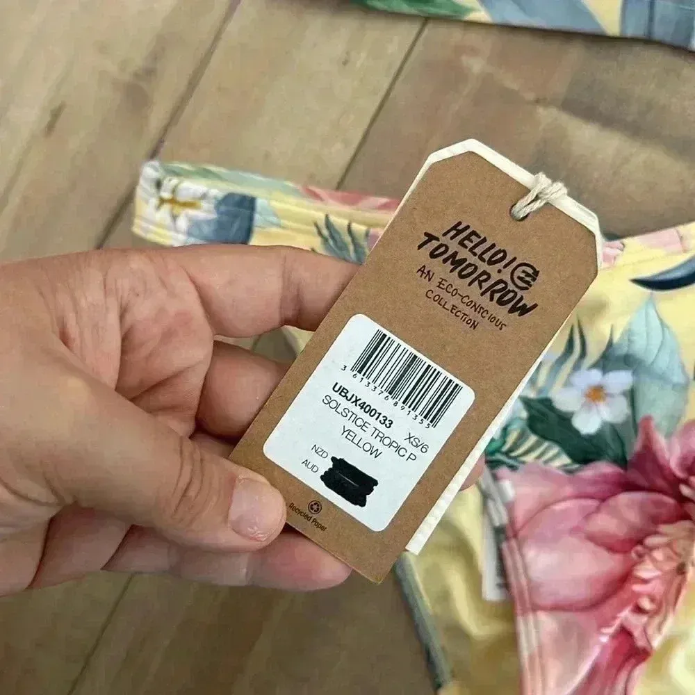 NWT Billbong Solstice Tropic Swimsuit 2 Piece Floral Yellow Sz XS - Image 7