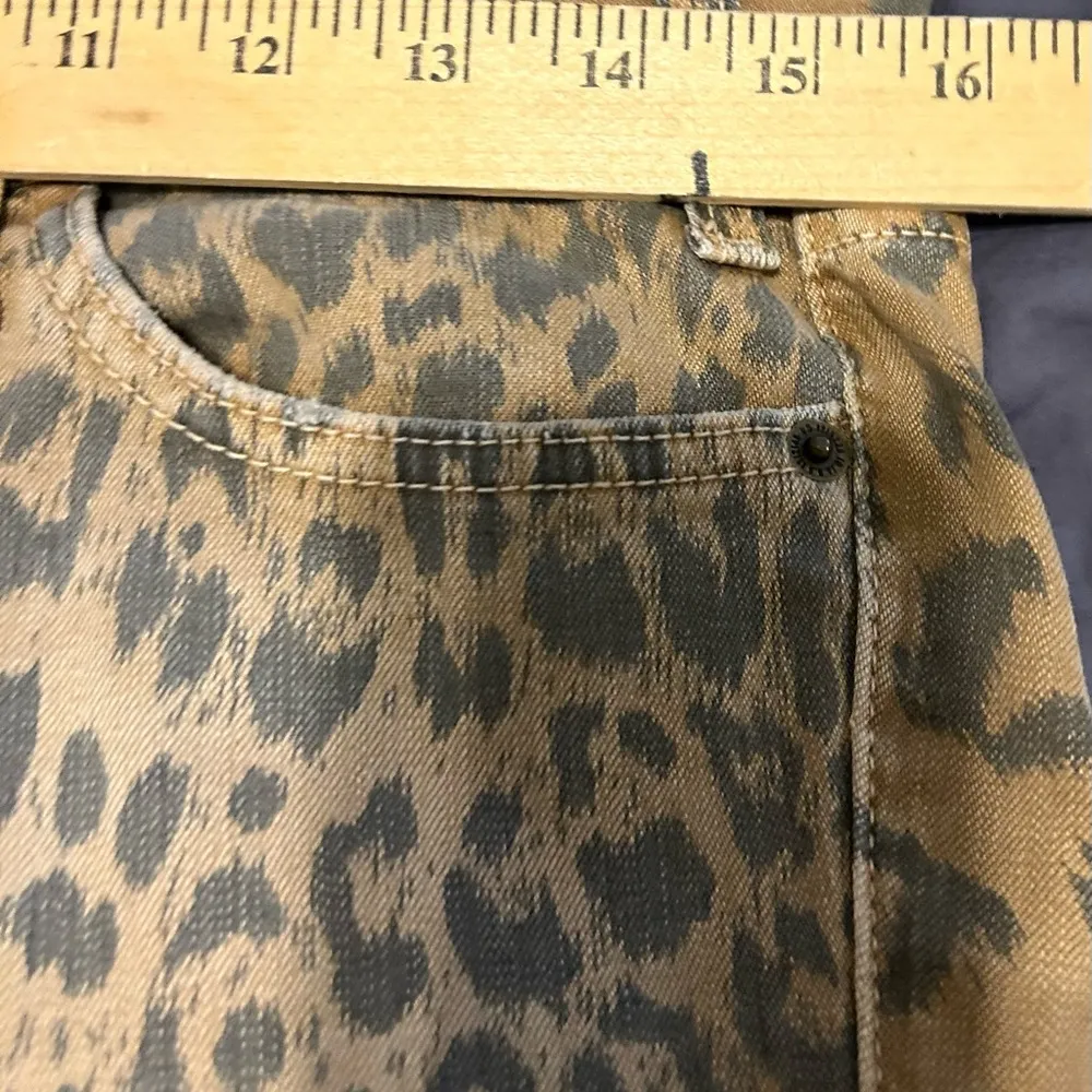 Current Elliott The Stiletto Skinny Camel
Leopard Print jeans size 26 - Image 7