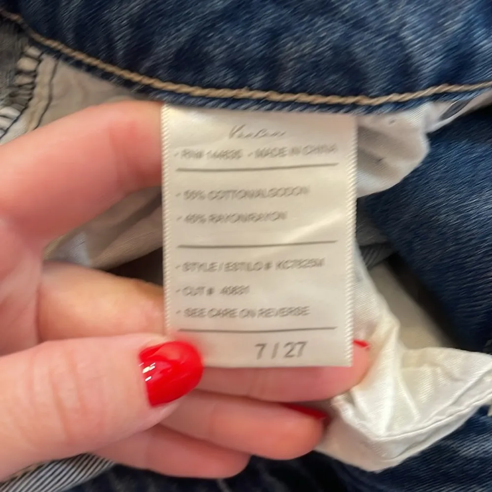 KanCan Distressed Straight Leg Jeans Size 27 - Image 4