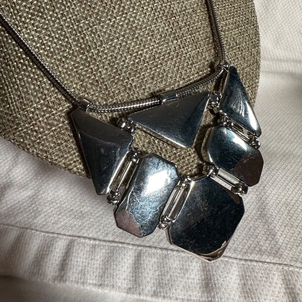 Chaps Womens Silver Tone Reflective Geometric Statement Choker Fashion Necklace - Image 4