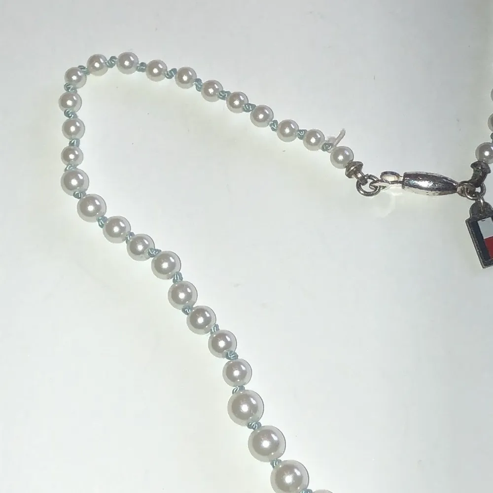 Tommy Hilfiger Dainty Classic Faux Pearl Choker Necklace - Image 5