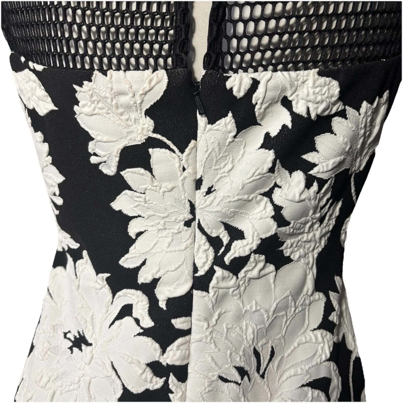 Cache Women’s Black & White Floral Sheath Cocktail Dress W/ Fish Net Design Sz 6 - Image 8