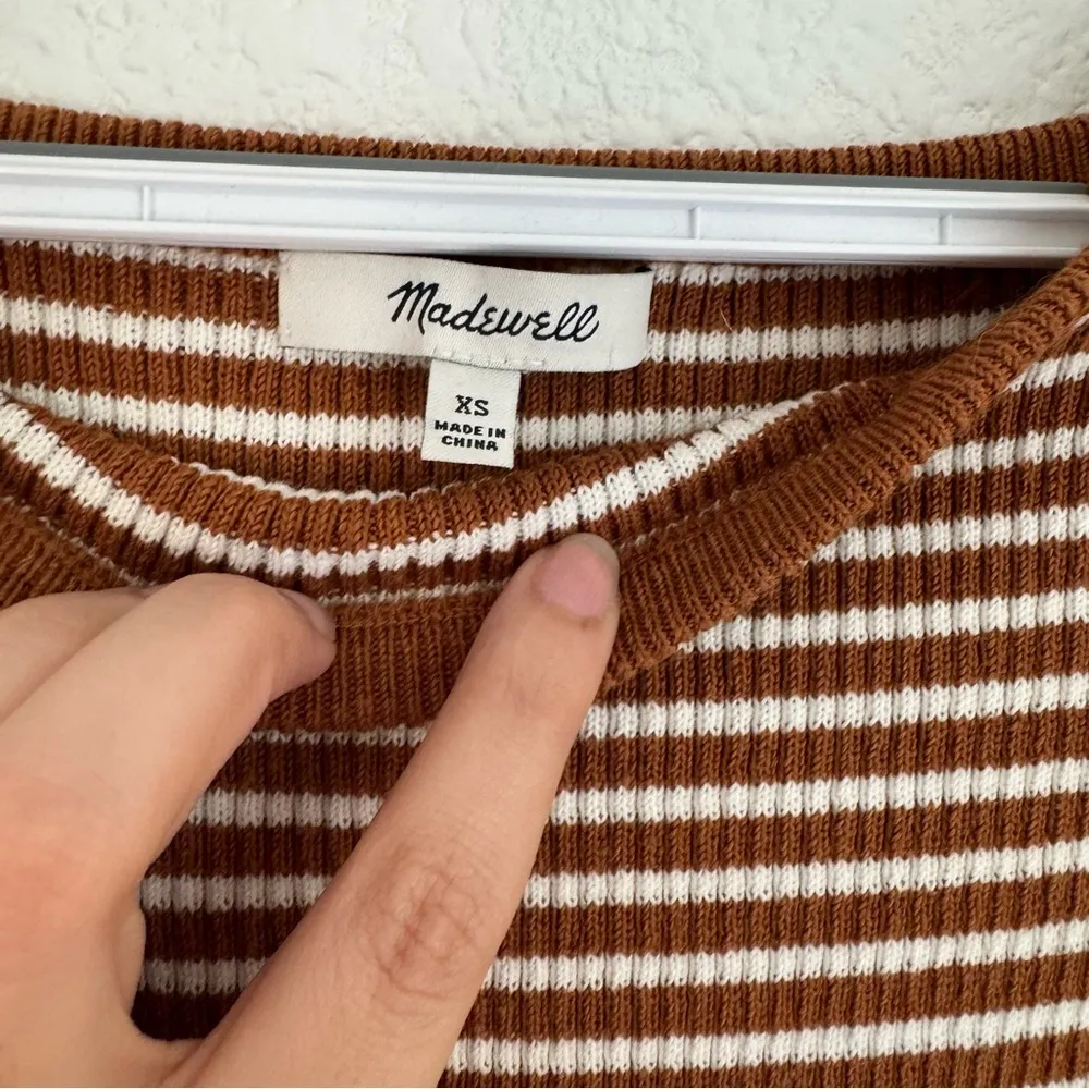 ribbed striped off the shoulder fitted blouse brown orange white Sz XS - Image 2