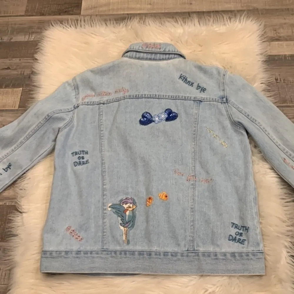 PacSun denim jacket with embroidery patches sequin appliqué M - Image 11