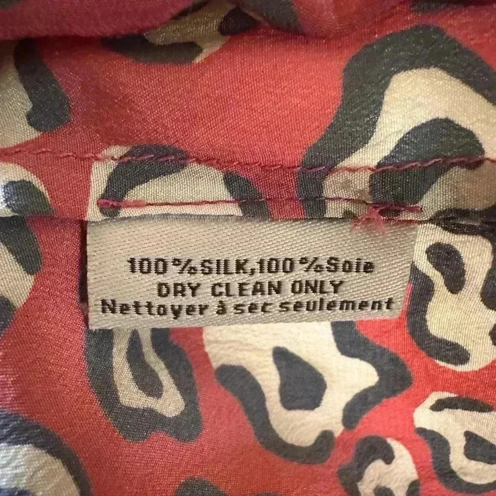 Tucker 100% Silk Red and White Floral Camisole with Scoop Neck Size L - Image 6