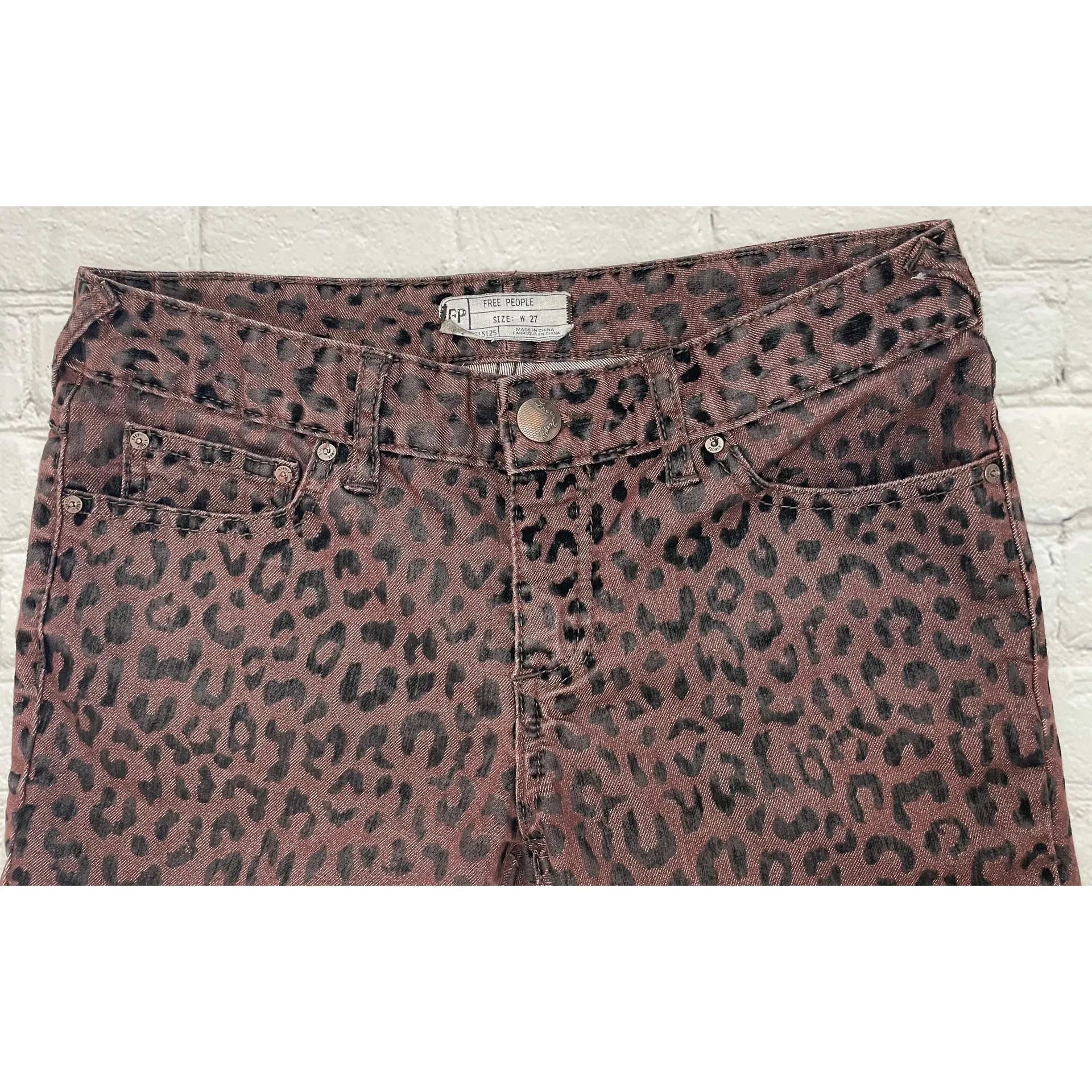 Leopard Print Skinny Jeans - Image 9