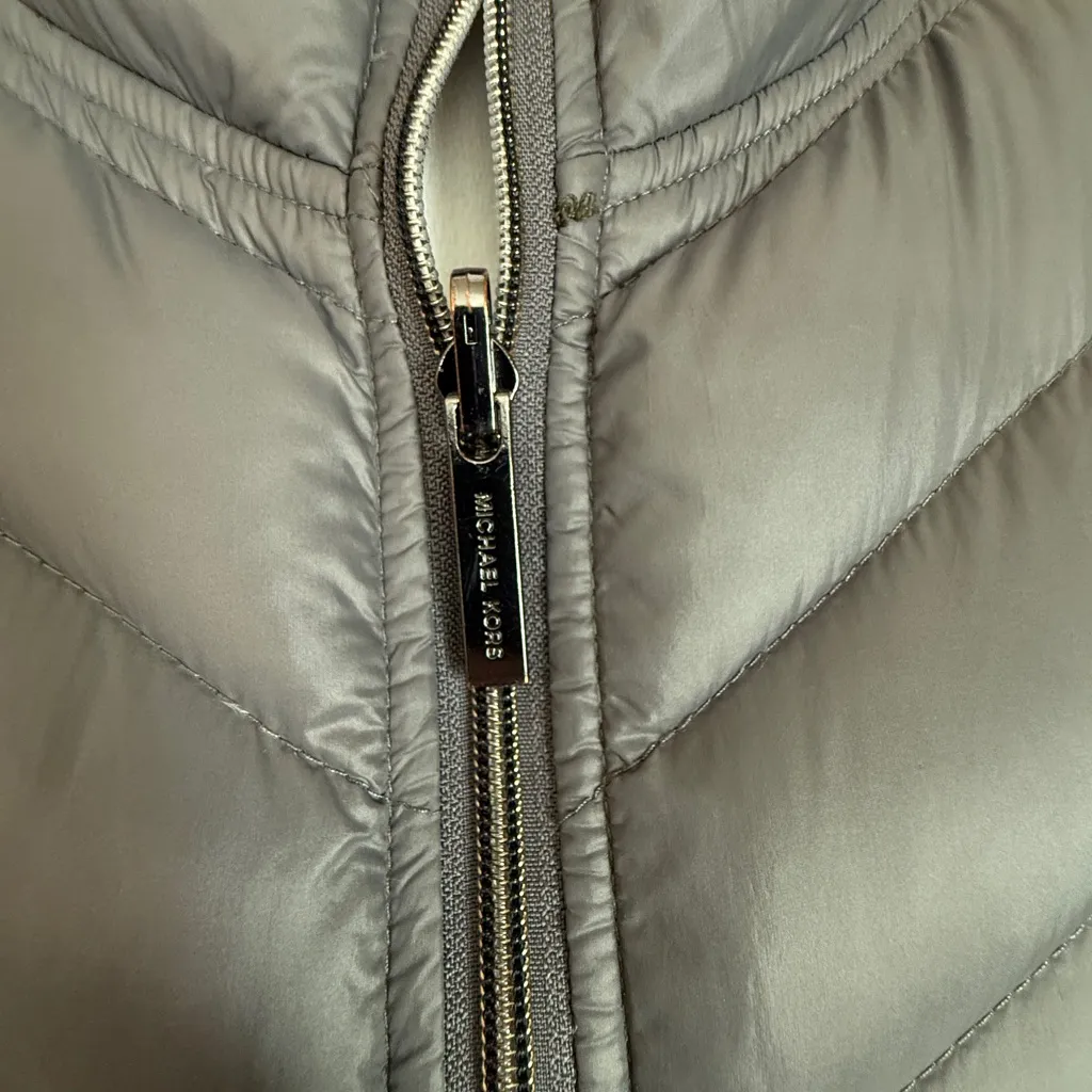 Michael Kors Reversible Quilted Puffer Jacket - Image 6
